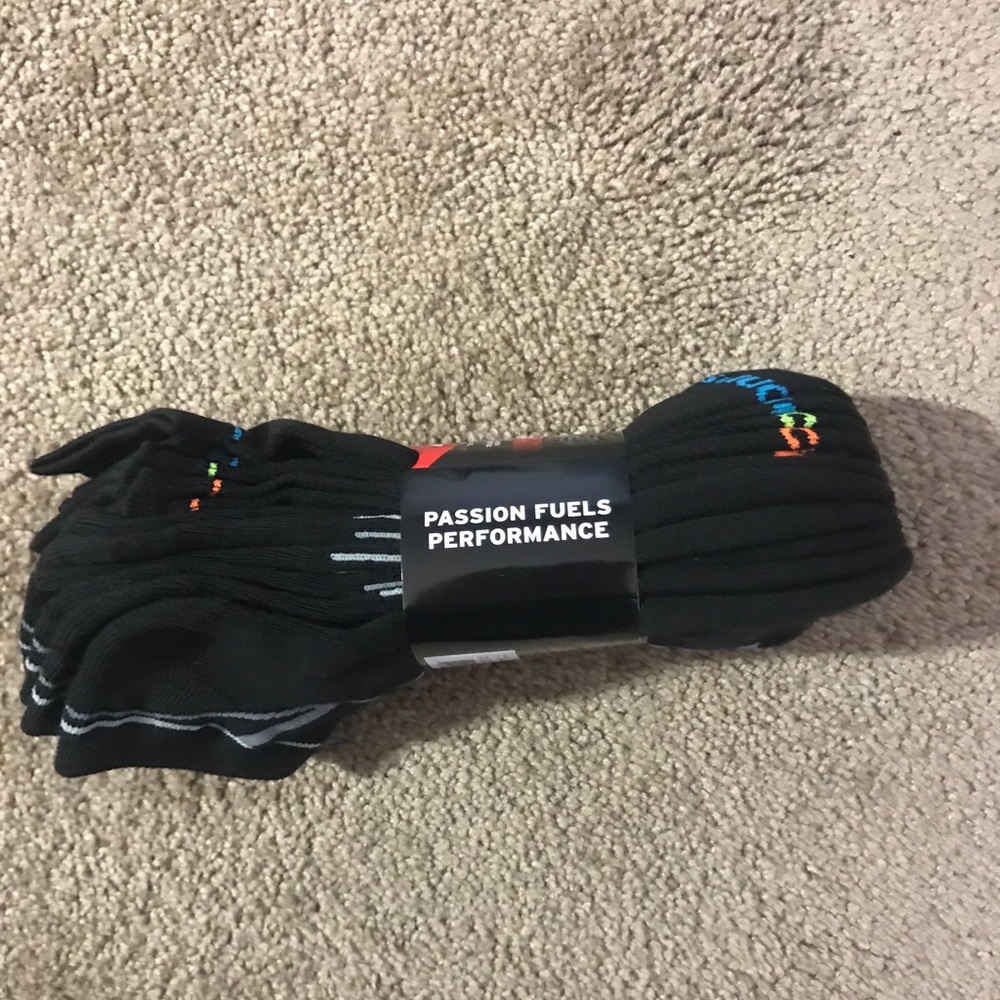 Saucony Men's 6 Pack Performance Socks |Size:8-12 - Picture 7 of 8